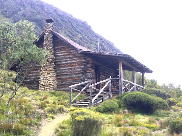 RUTUNDU--the log cabin where Prince William proposed to Kate!
